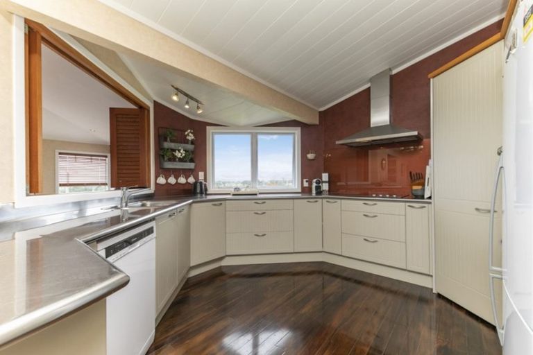 Photo of property in 69 Puke Road, Kumeu, 0891