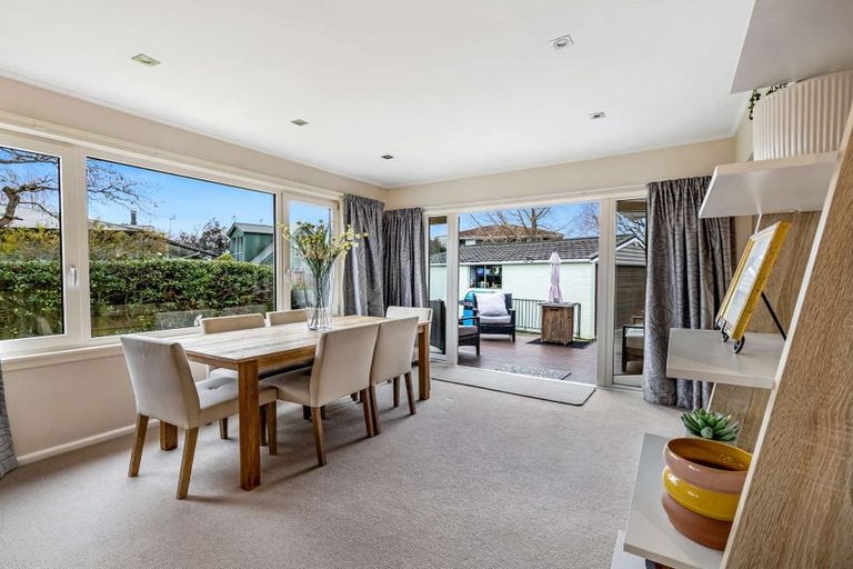 Photo of property in 14 Glenavon Place, Ilam, Christchurch, 8041