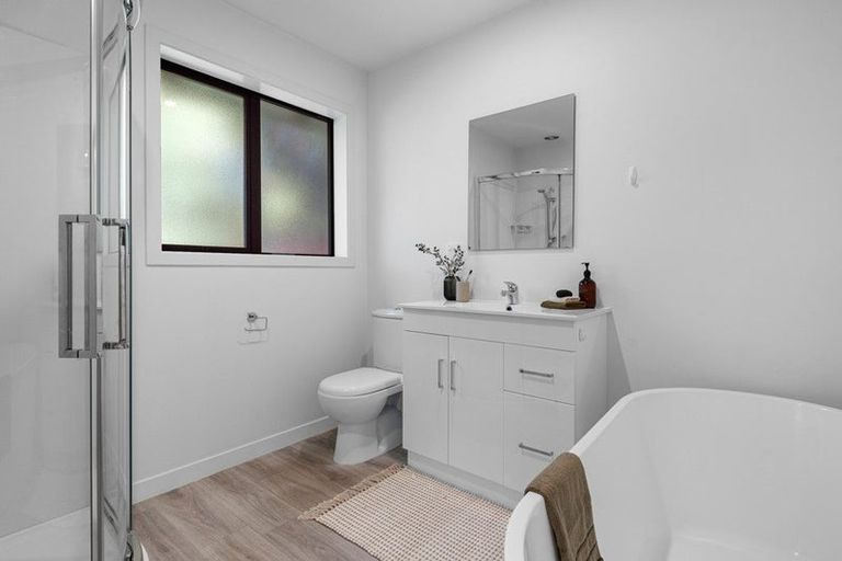 Photo of property in 202 Centaurus Road, Saint Martins, Christchurch, 8022