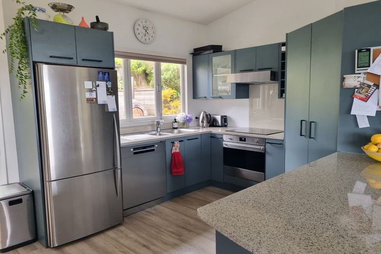 Photo of property in 53 Rangoon Street, Khandallah, Wellington, 6035