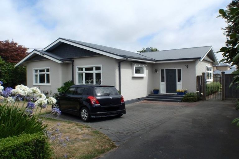 Photo of property in 55 Jeffreys Road, Fendalton, Christchurch, 8052