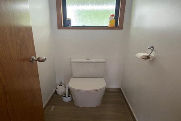 Photo of property in 5 Braemar Terrace, Johnsonville, Wellington, 6037