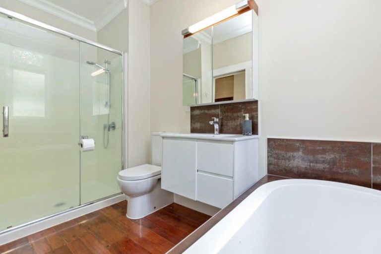 Photo of property in 84 Waitaha Road, Welcome Bay, Tauranga, 3112