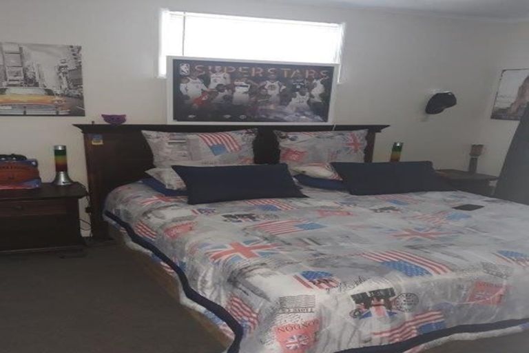 Photo of property in 11 Wynn Place, Howick, Auckland, 2014