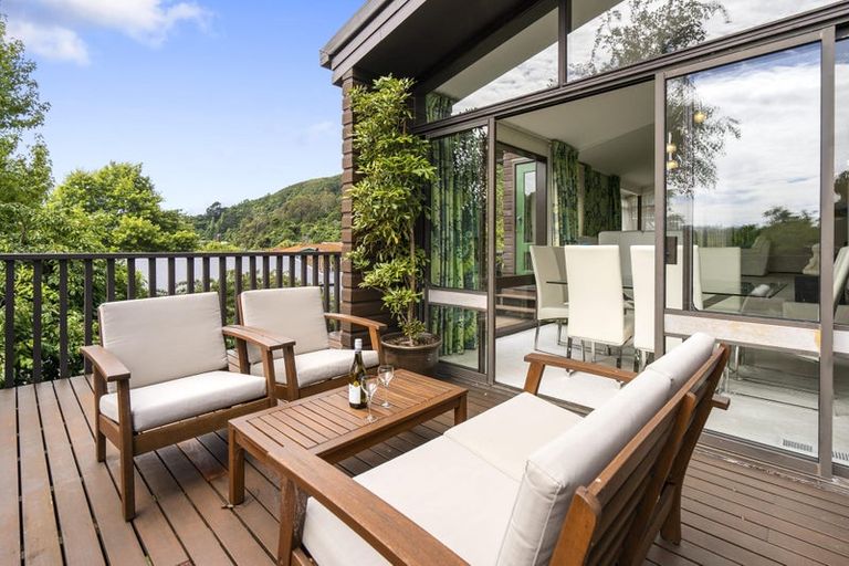 Photo of property in 12 Volkner Grove, Waterloo, Lower Hutt, 5011