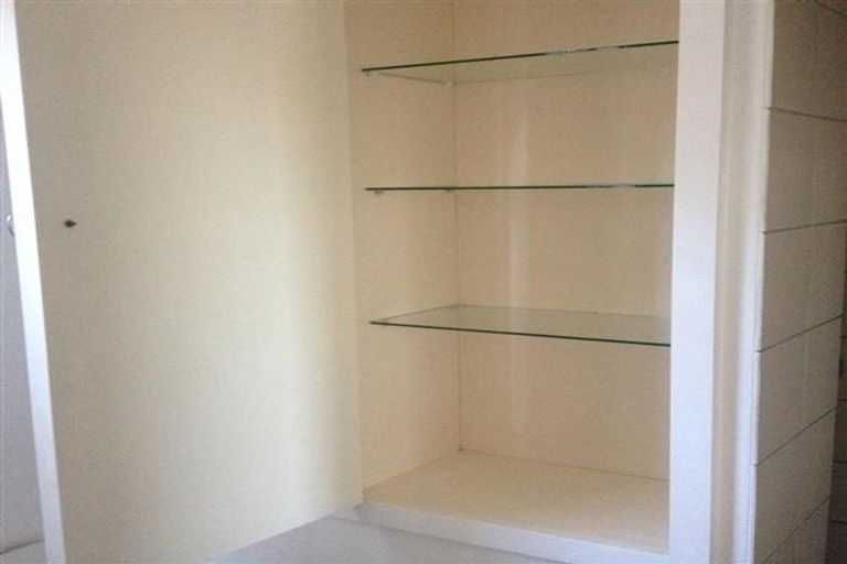 Photo of property in 2/37 Toru Street, Te Atatu Peninsula, Auckland, 0610