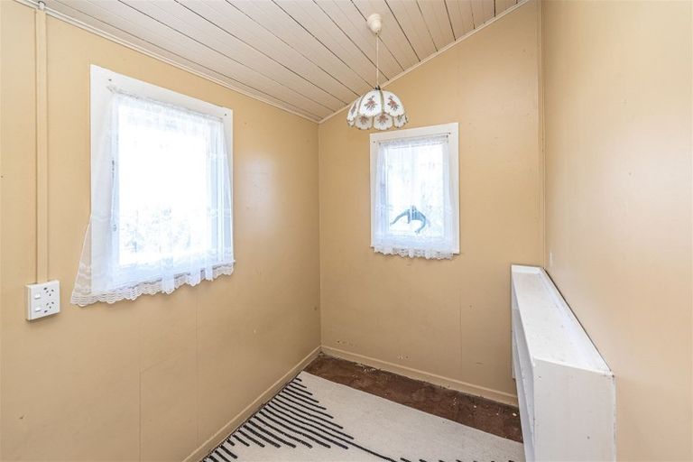 Photo of property in 14 Duigan Street, Gonville, Whanganui, 4501