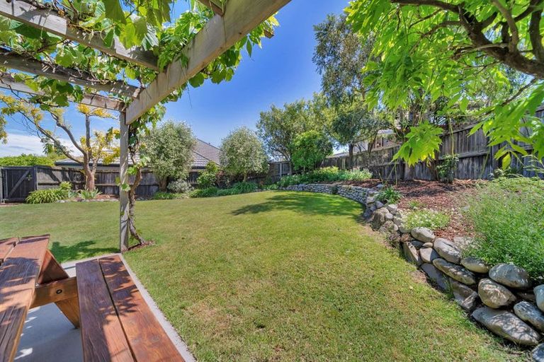 Photo of property in 2 Timbers Lane, Parklands, Christchurch, 8083