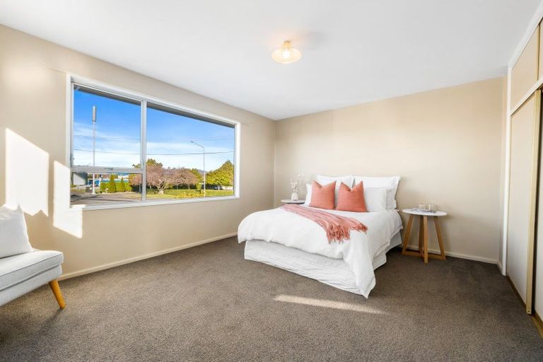 Photo of property in 1/468 Wairakei Road, Burnside, Christchurch, 8053