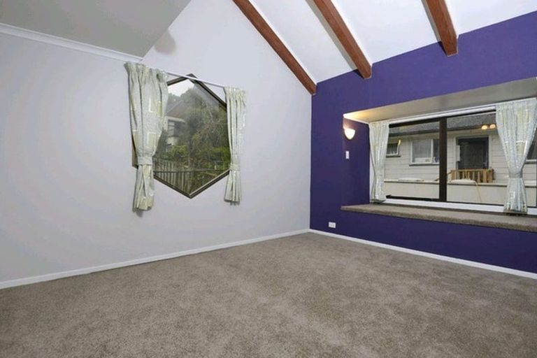 Photo of property in 29 Cairngorm Place, Highland Park, Auckland, 2010