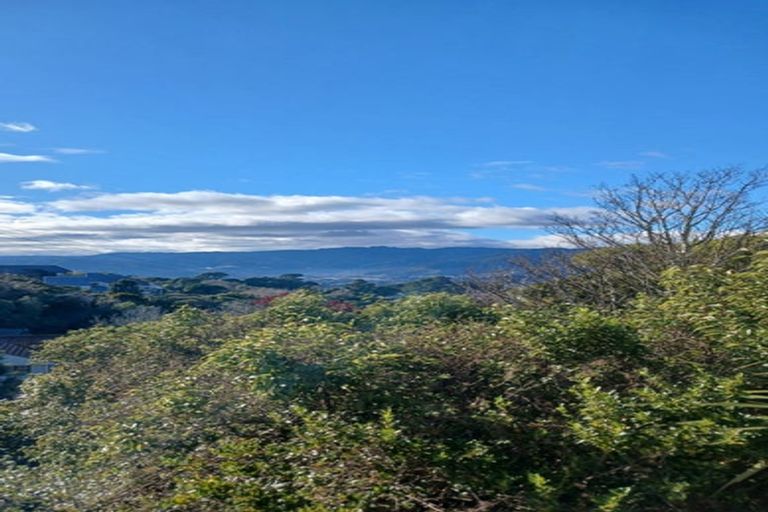 Photo of property in 3 Ardal Grove, Tirohanga, Lower Hutt, 5010