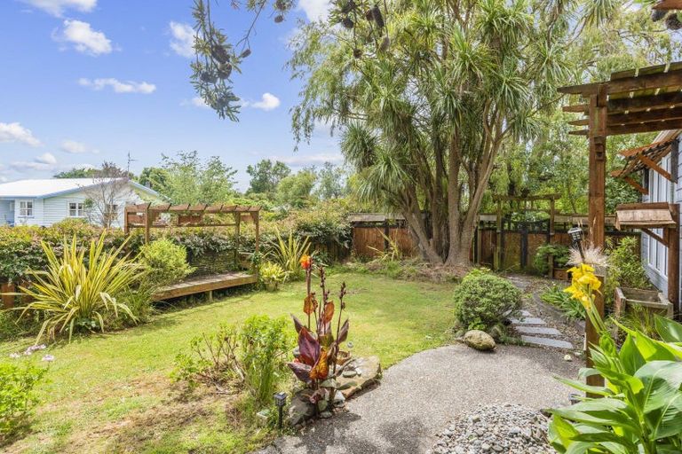 Photo of property in 5 Marere Avenue, Paraparaumu, 5032