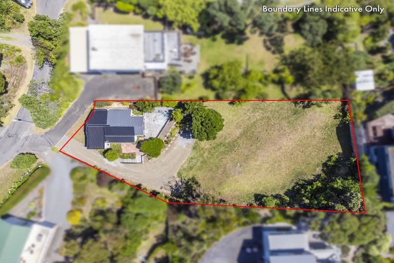 Photo of property in 12 Arawa Street, Raumati Beach, Paraparaumu, 5032