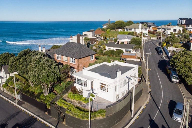 Photo of property in 19 Cliffs Road, Saint Clair, Dunedin, 9012
