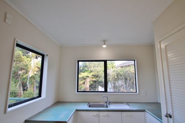 Photo of property in 23/24 Beswick Place, Birkdale, Auckland, 0626