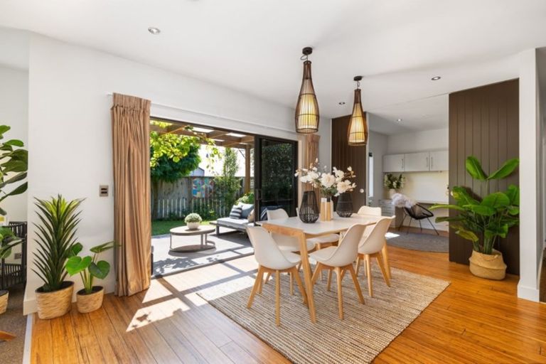 Photo of property in 32 Quill Street, Lake Hayes, Queenstown, 9304