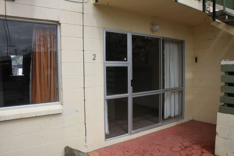 Photo of property in 1-6/145 Knighton Road, Hillcrest, Hamilton, 3216