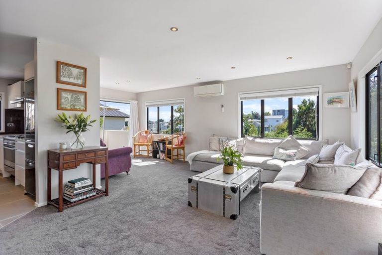 Photo of property in 17 Burns Avenue, Takapuna, Auckland, 0622