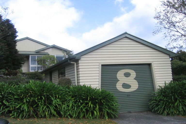 Photo of property in 8 Richmond Avenue, Karori, Wellington, 6012