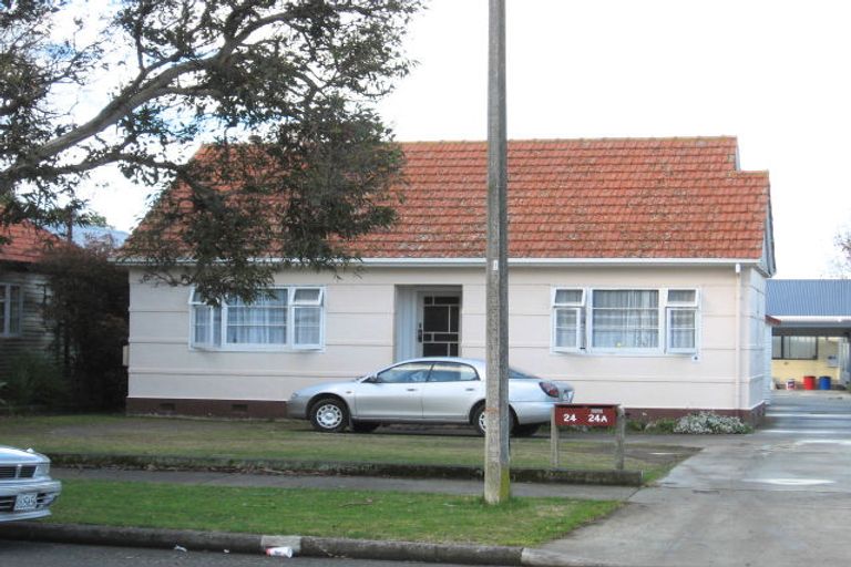 Photo of property in 24 Nuffield Avenue, Marewa, Napier, 4110
