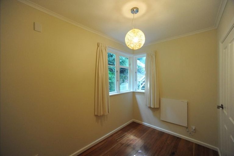 Photo of property in 149 The Ridgeway, Mornington, Wellington, 6021