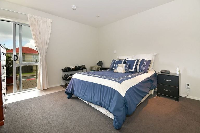Photo of property in 205/252 Centreway Road, Orewa, 0931