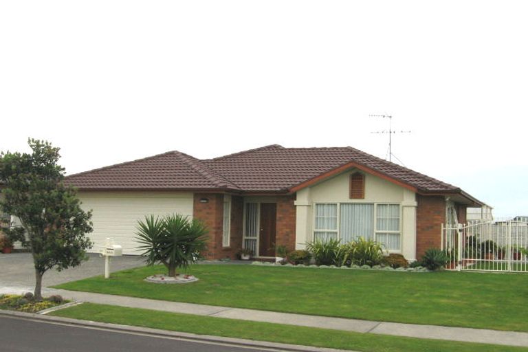 Photo of property in 24 Richfield Crescent, Westgate, Auckland, 0614