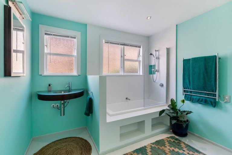 Photo of property in 42 Poplar Avenue, Raumati South, Paraparaumu, 5032