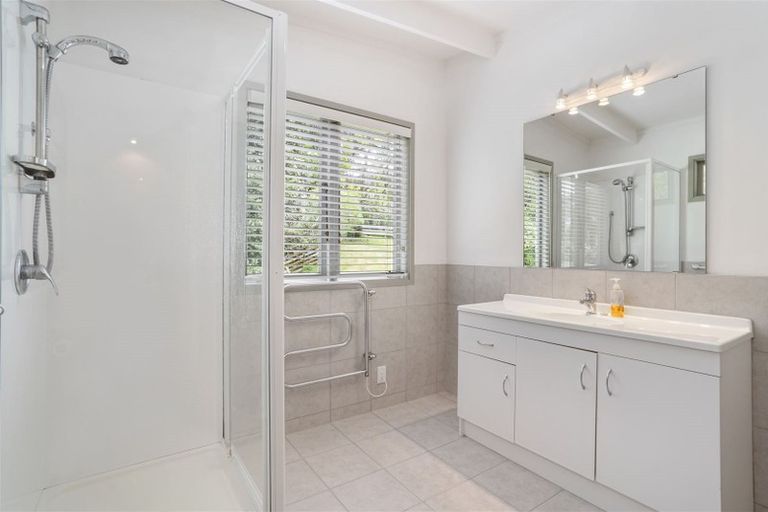 Photo of property in 66 Sandstone Road, Whitford, Manurewa, 2576