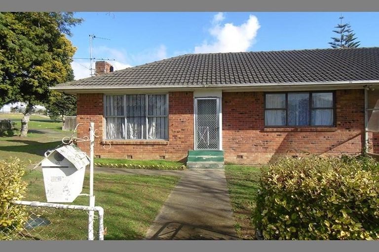 Photo of property in 1/1 Friesian Drive, Mangere, Auckland, 2022