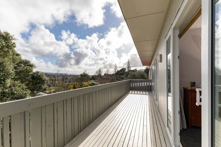 Photo of property in 108 Captain Scott Road, Glen Eden, Auckland, 0602