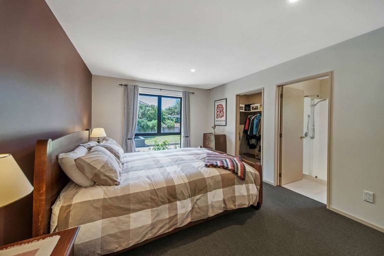 Photo of property in 2 Timbers Lane, Parklands, Christchurch, 8083