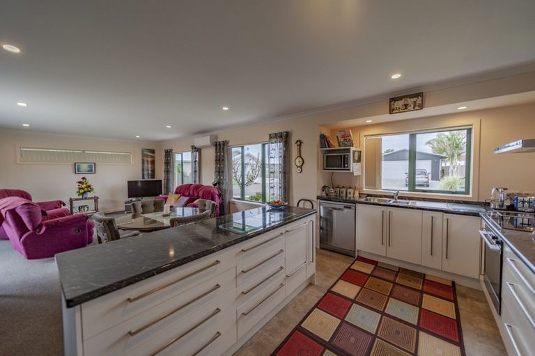 Photo of property in 7 Gregory Grove, Clive, 4102