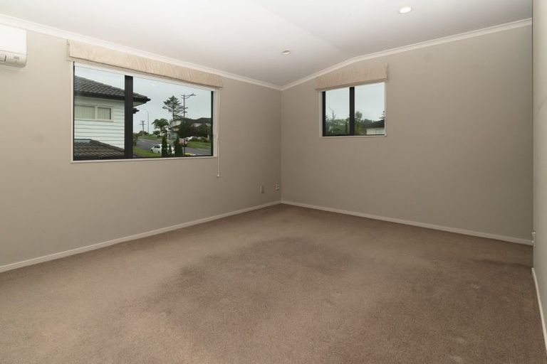 Photo of property in 74 Oakway Drive, Schnapper Rock, Auckland, 0632