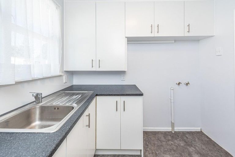 Photo of property in 1 Kupe Place, Castlecliff, Whanganui, 4501