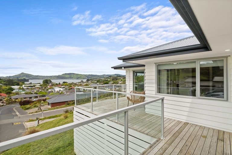 Photo of property in 17 Glendermid Close, Sawyers Bay, Port Chalmers, 9023