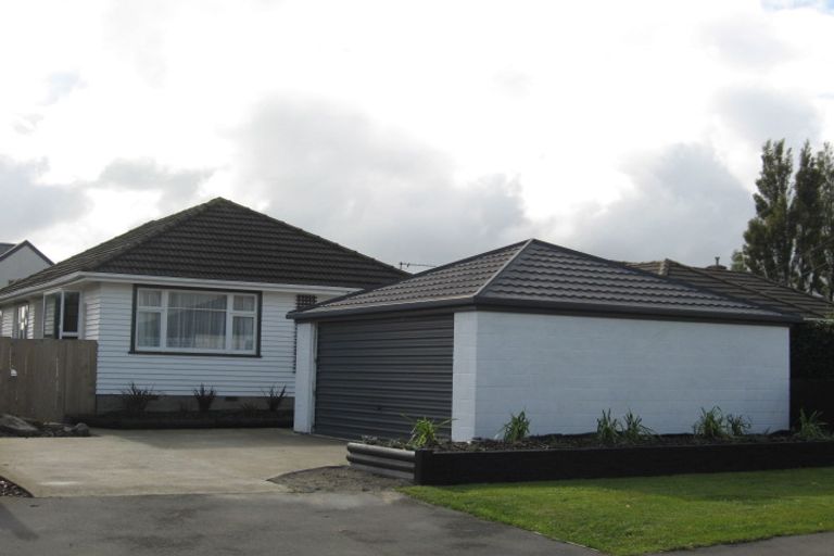 Photo of property in 8a Worthy Street, Ilam, Christchurch, 8041
