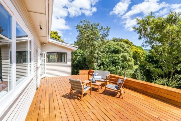 Photo of property in 19 Cecil Road, Tawa, Wellington, 5028