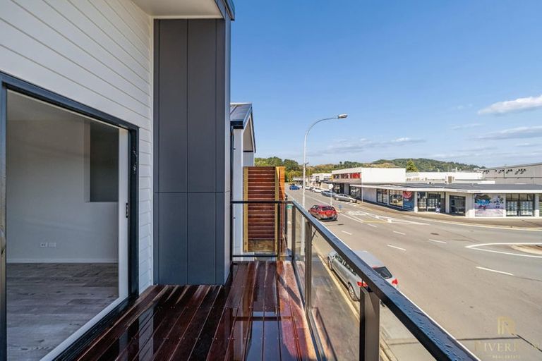 Photo of property in 18c King Street, Upper Hutt Central, Upper Hutt, 5018