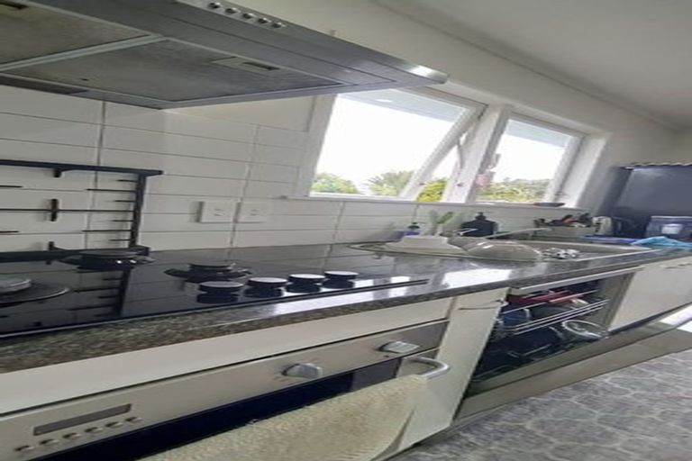 Photo of property in 3 Minton Place, Manurewa, Auckland, 2102