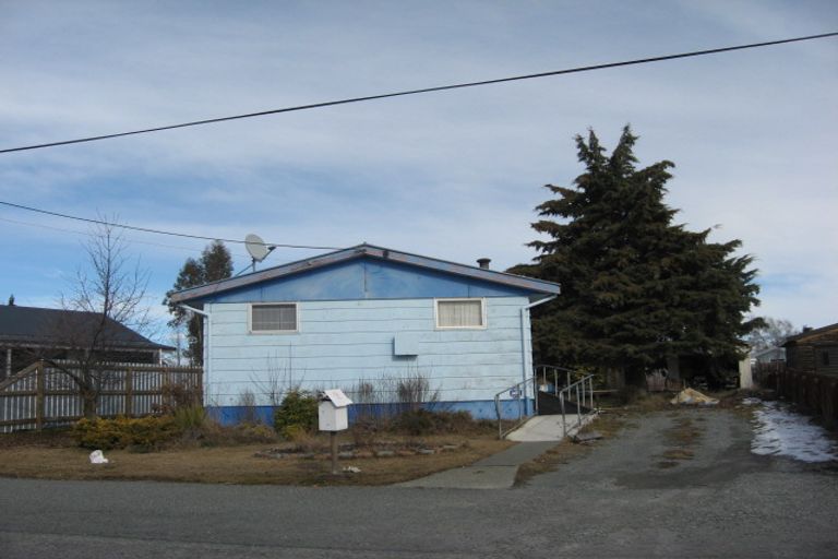 Photo of property in 12 Fraser Crescent, Twizel, 7901