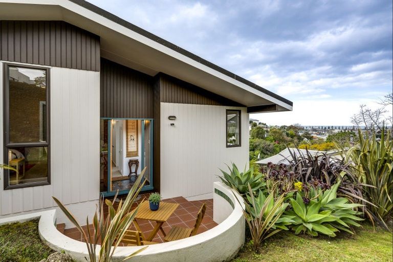 Photo of property in 31 Havelock Road, Hospital Hill, Napier, 4110