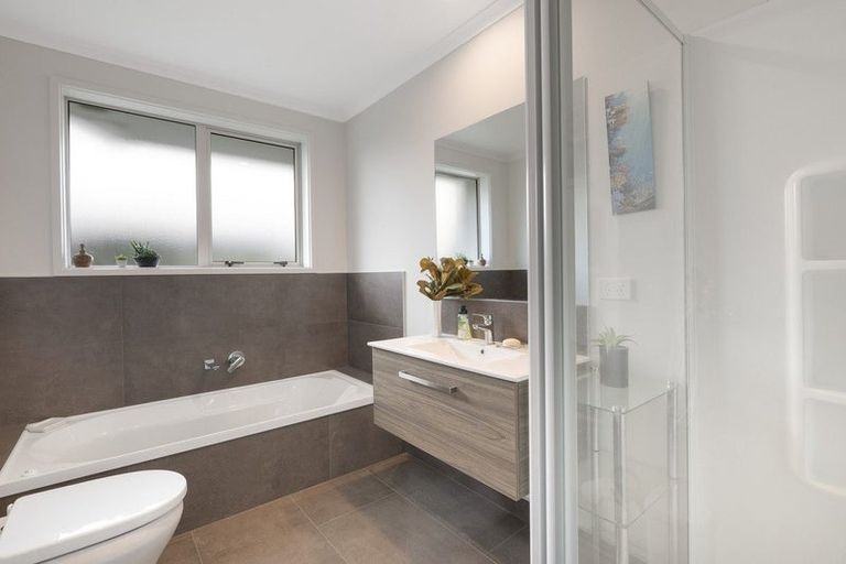 Photo of property in 112 Sentinel Avenue, Omokoroa, 3114