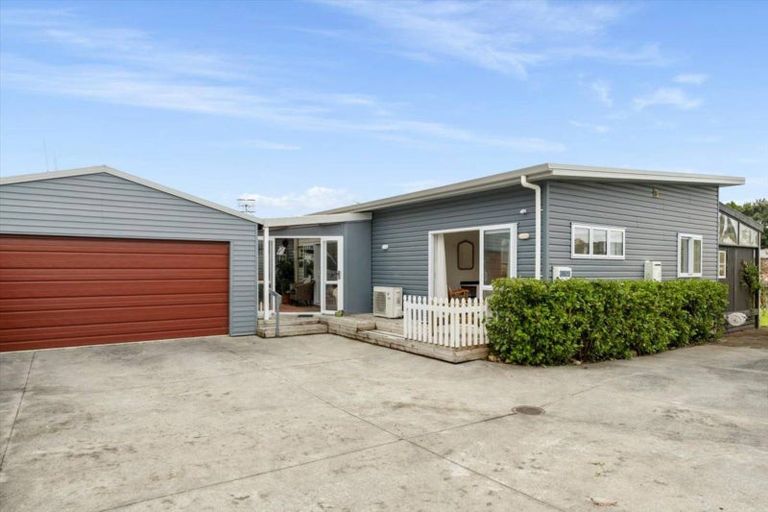Photo of property in 2 Strathaven Way, Te Puke, 3119