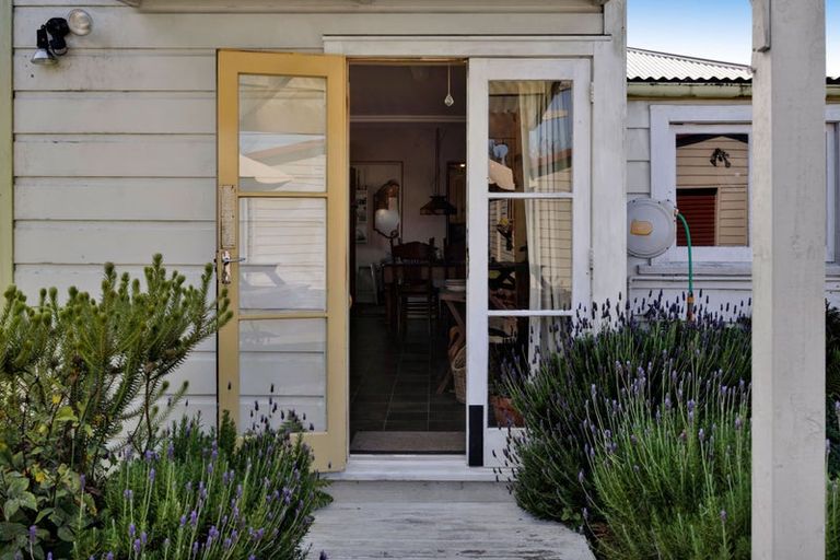 Photo of property in 77 Swansea Road, Stratford, 4332