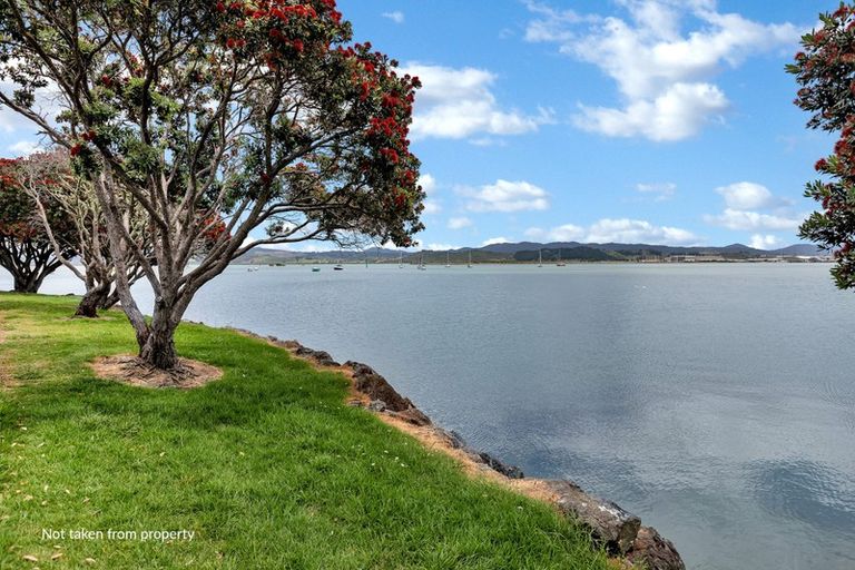 Photo of property in 9 Raurimu Avenue, Onerahi, Whangarei, 0110