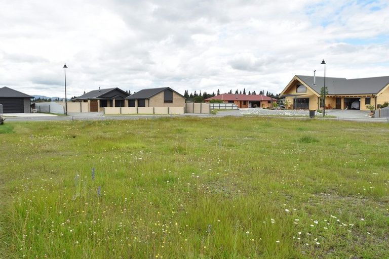 Photo of property in 2 Greenfield Place, Twizel, 7901