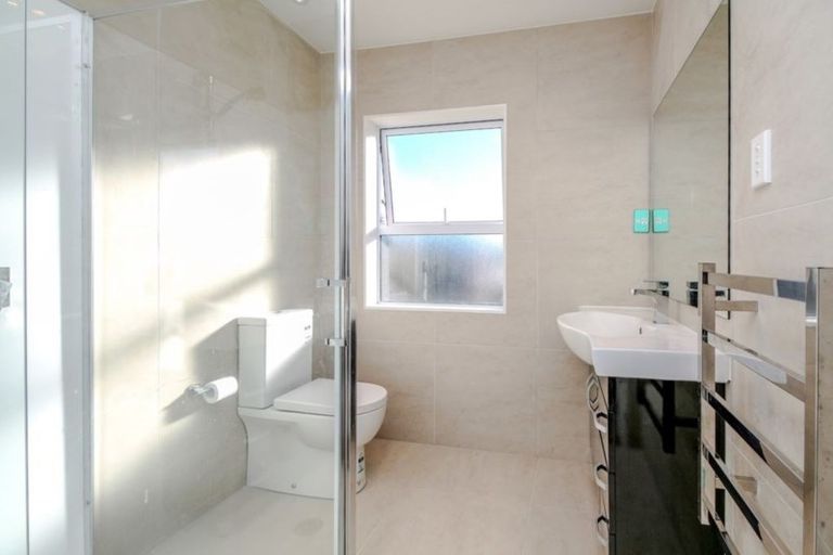 Photo of property in 57 Pitt Avenue, Clendon Park, Auckland, 2103