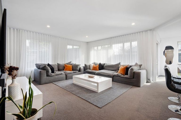 Photo of property in 11 Globe Bay Drive, Templeton, Christchurch, 8042