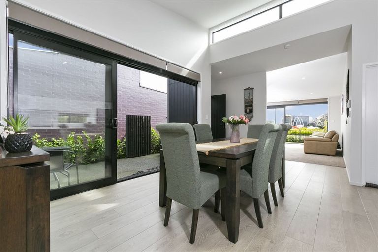 Photo of property in 12 Leadership Crescent, Papakura, 2110